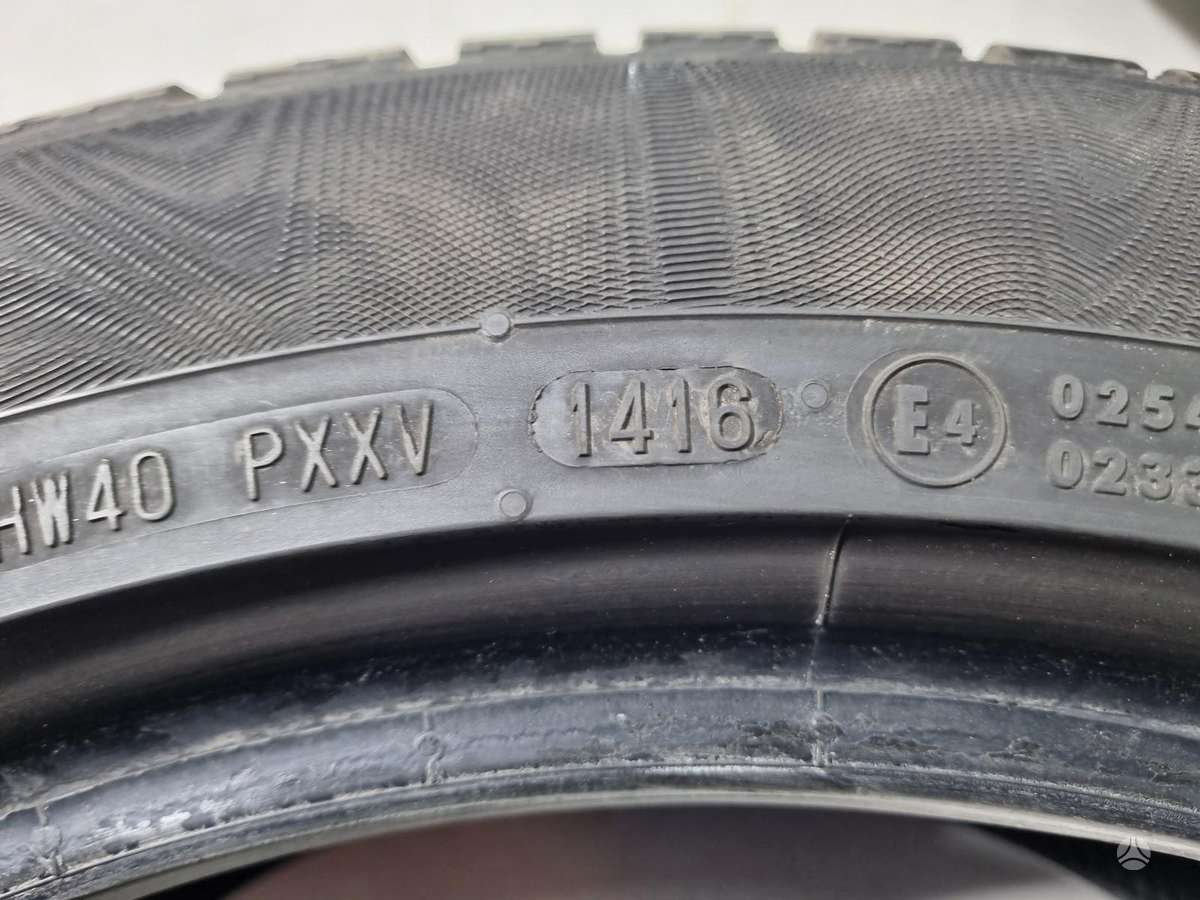 Continental 6-7mm, всесезонные 225/50 R17