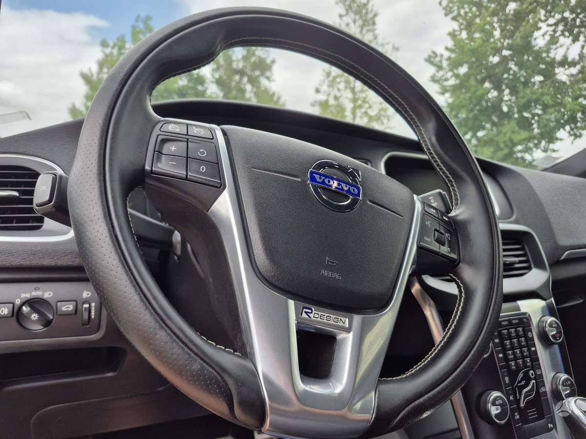 Volvo V40, 2.0 l., hatchback