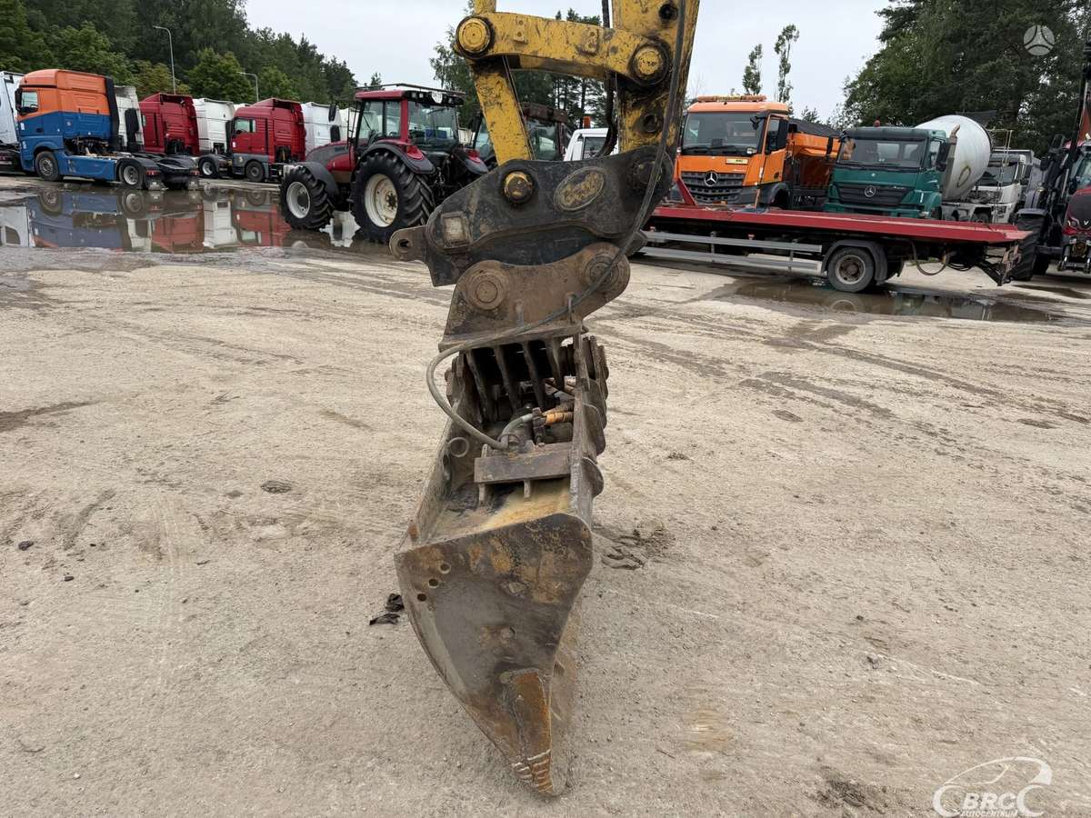 Komatsu PC210LC-11EO Long Reach, экскаваторы