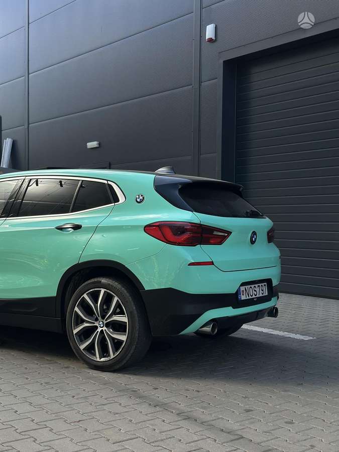 BMW X2, 2.0 l., off-road / crossover