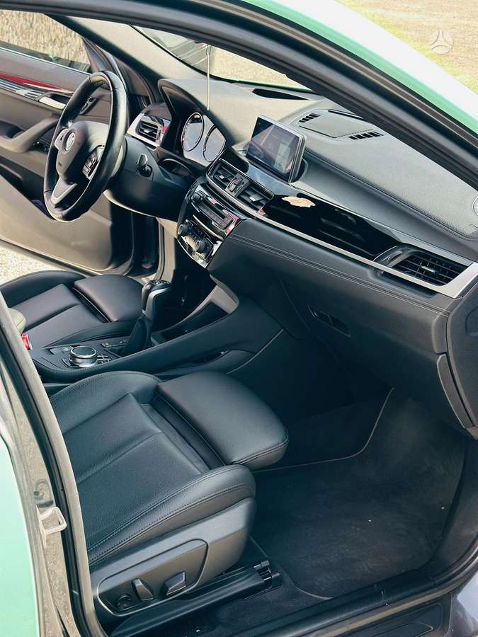 BMW X2, 2.0 l., Внедорожник / Кроссовер