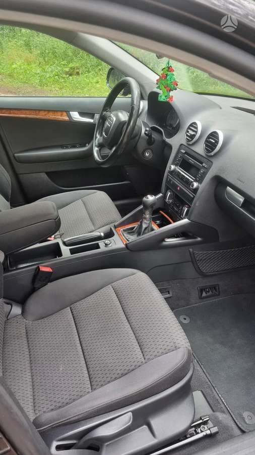Audi A3, 1.6 l., hatchback