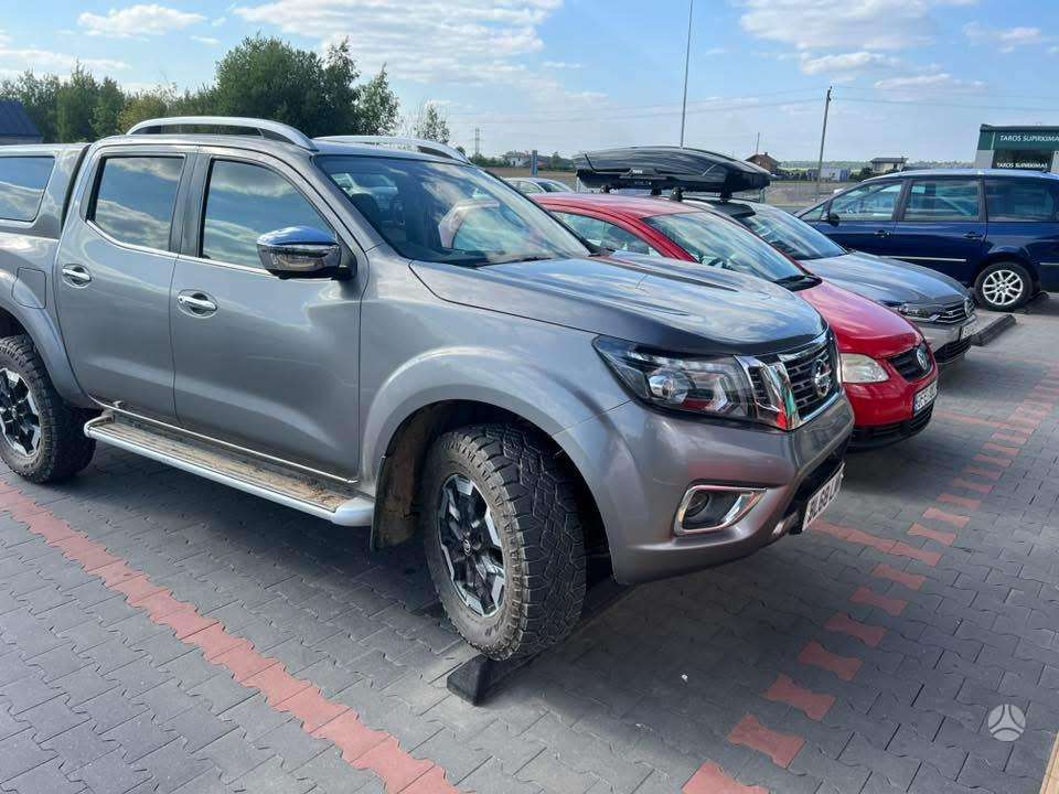 Nissan Navara for parts. Parduodamas visas ant dalių kėbulo defektai mu štas de