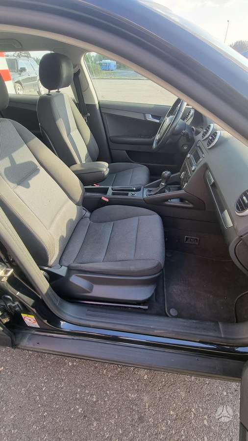 Audi A3, 1.6 l., hatchback
