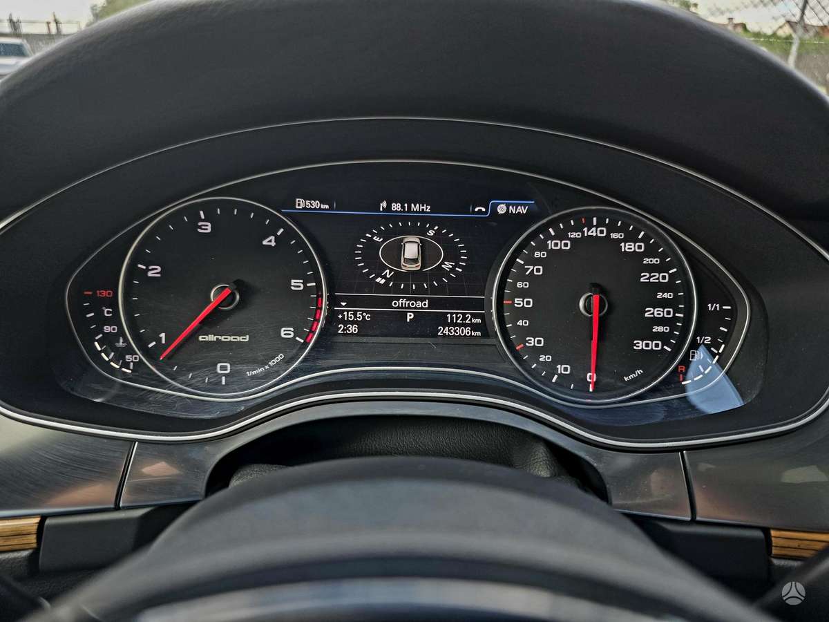Audi A6 allroad, 3.0 l., Универсал