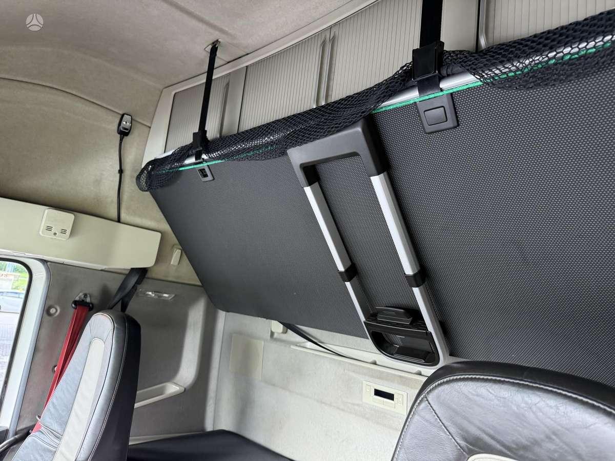 Volvo FH 500, double sleeper