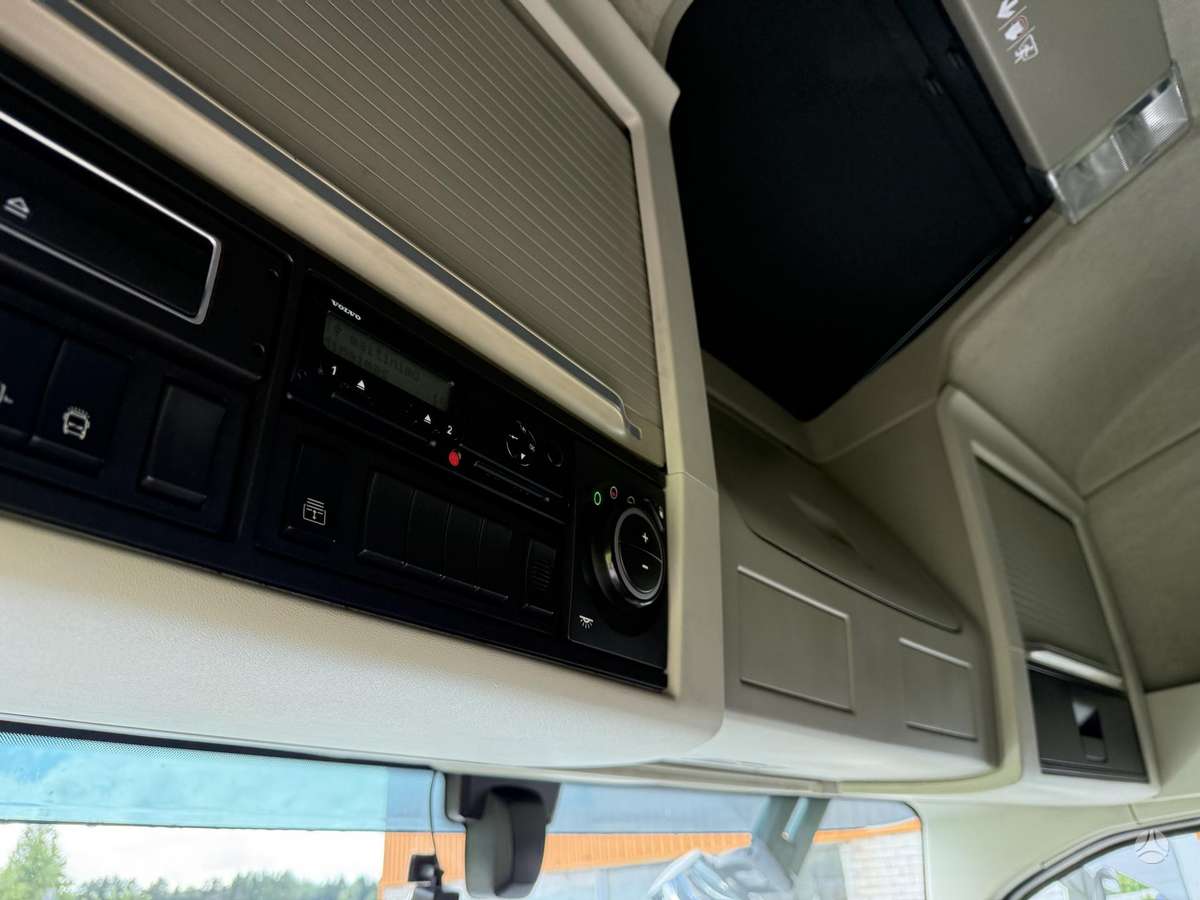 Volvo FH 500, double sleeper