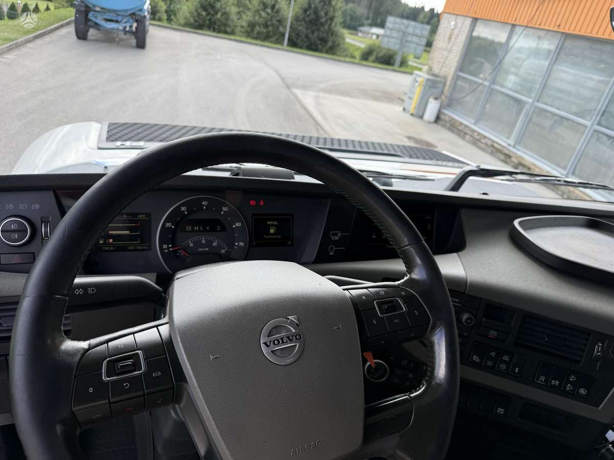 Volvo FH 500, double sleeper