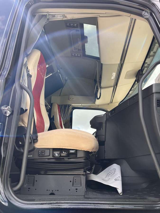 Volvo FH 460 I-SAVE RETARDER, double sleeper
