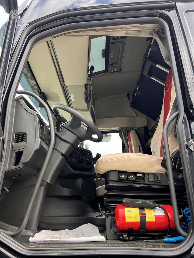 Volvo FH 460 I-SAVE RETARDER, double sleeper