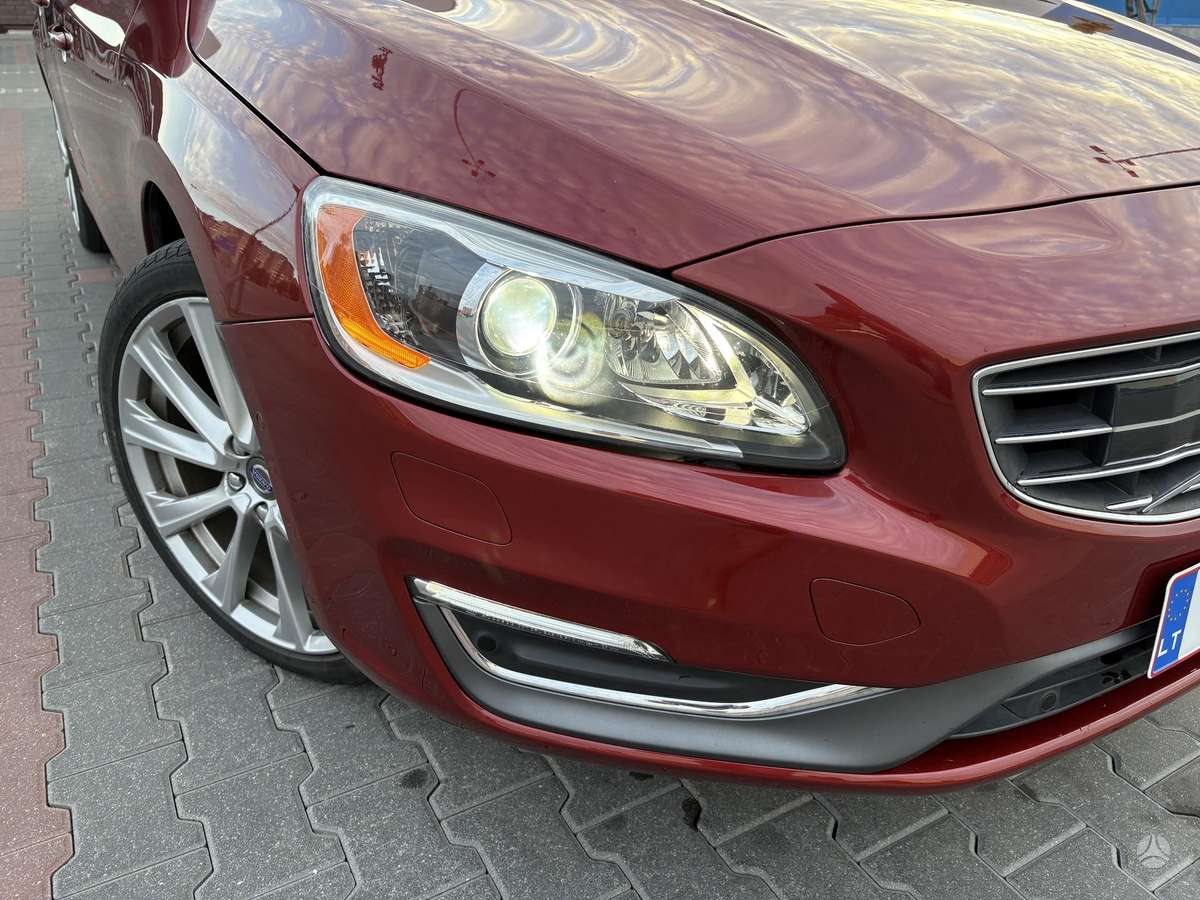 Volvo S60, 2.0 l., Седан