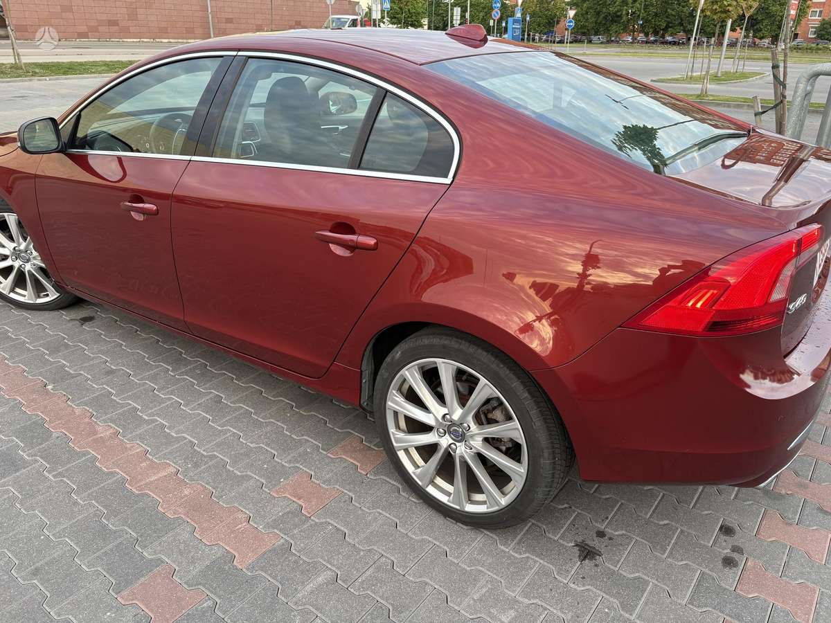 Volvo S60, 2.0 l., Седан