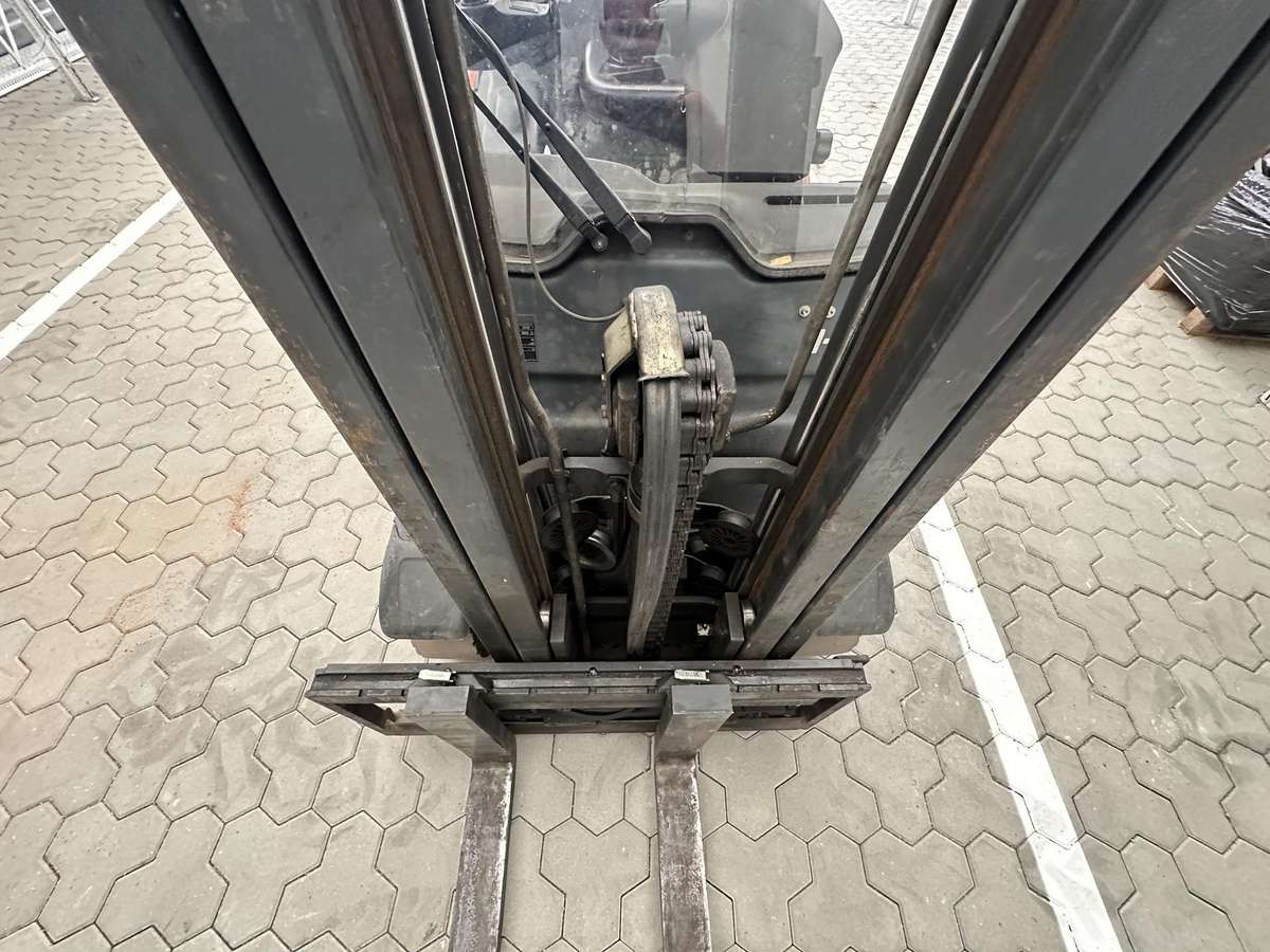 Linde H16, šakiniai krautuvai
