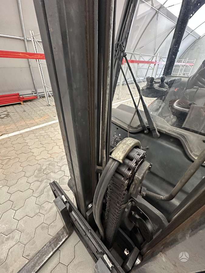 Linde H16, forklifts