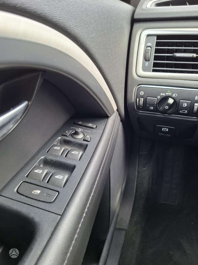 Volvo V70, 2.0 l., Универсал