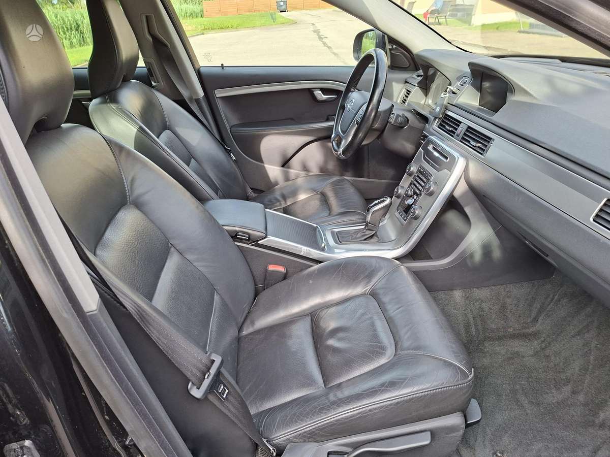 Volvo V70, 2.0 l., Универсал
