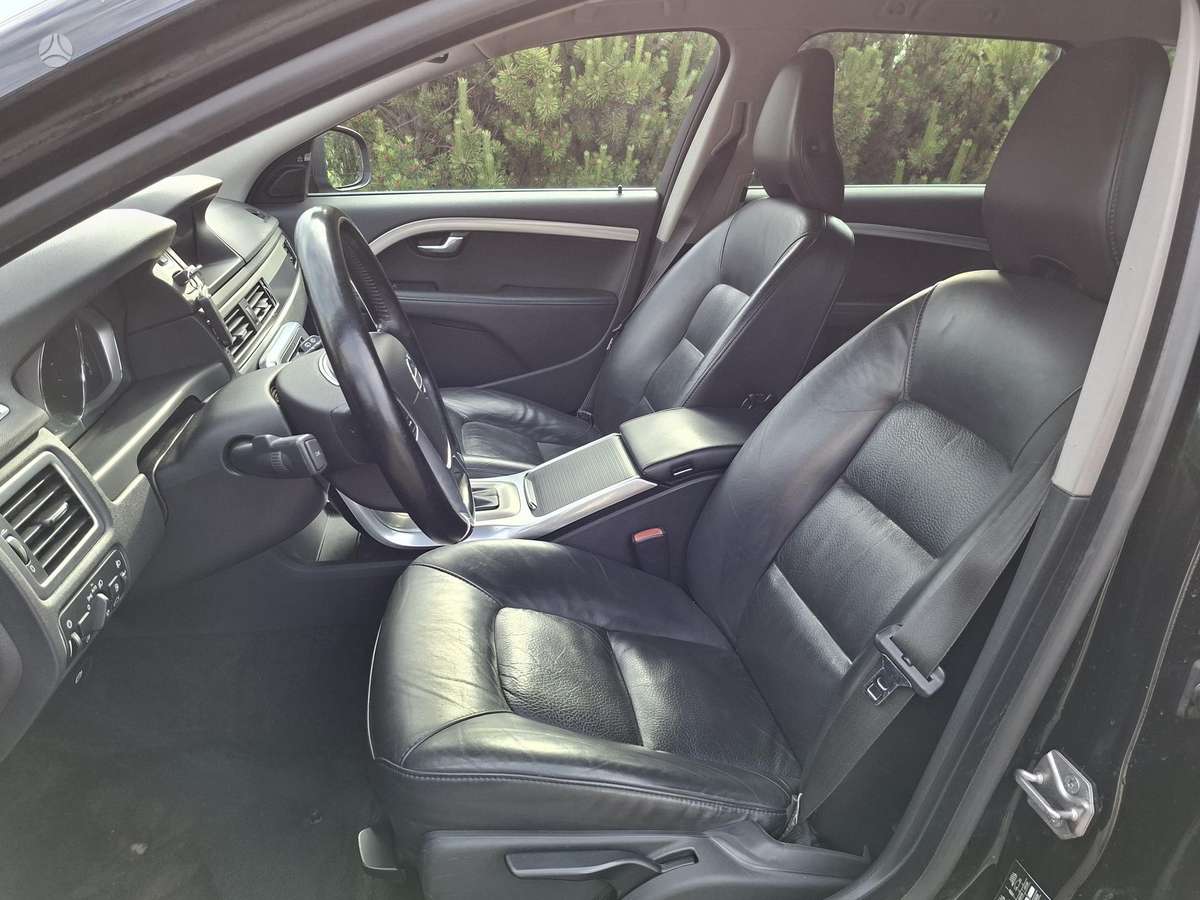 Volvo V70, 2.0 l., Универсал
