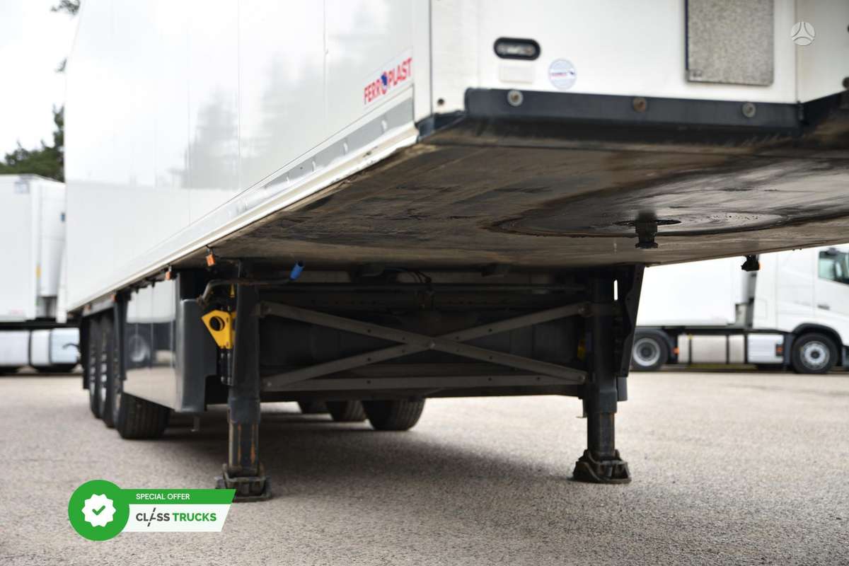 Schmitz SKO FP 60 Carrier Vector 1550, refrigerated