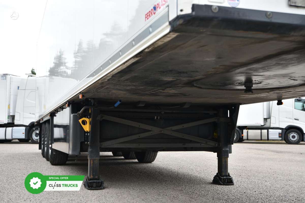 Schmitz SKO FP 60 Carrier Vector 1550, refrigerated