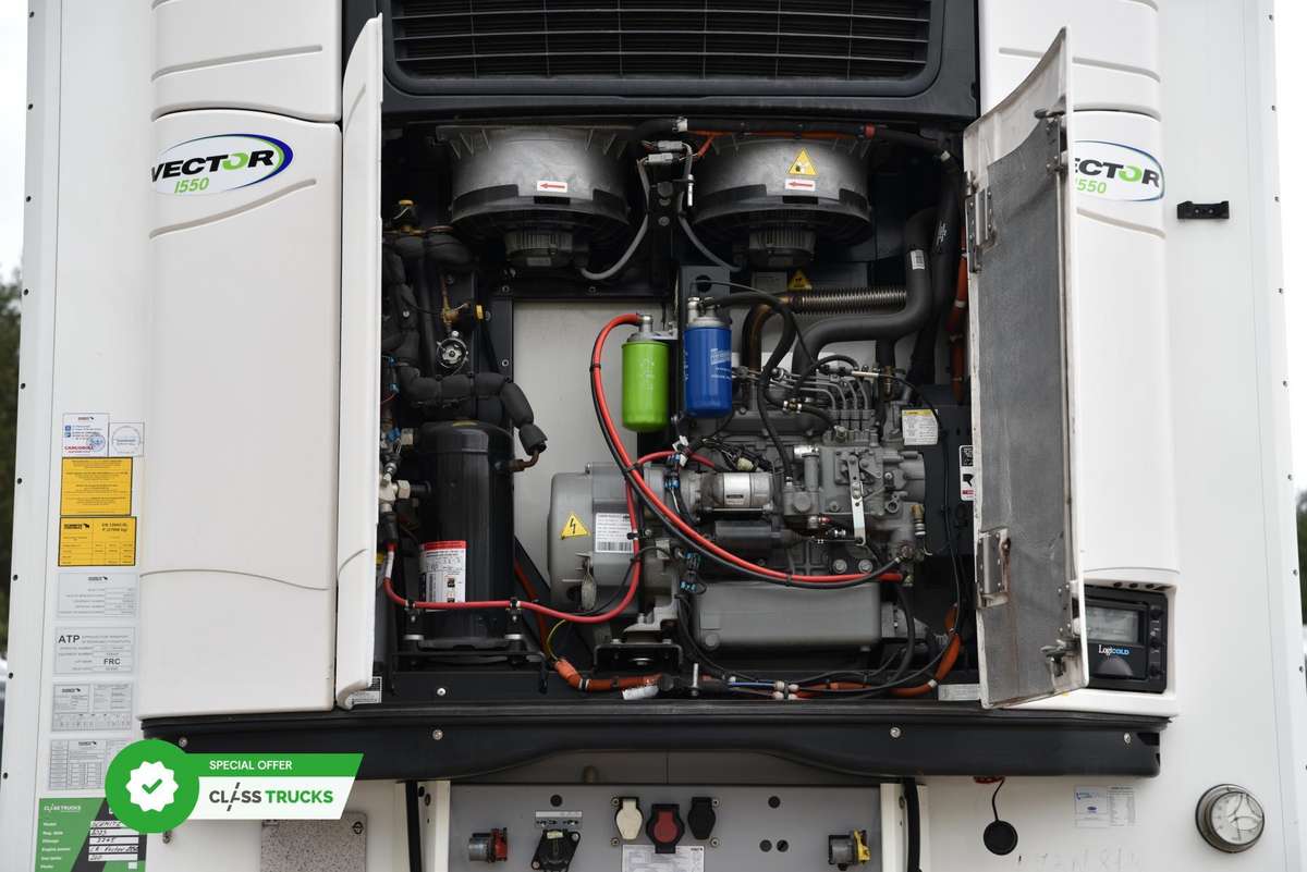 Schmitz SKO FP 60 Carrier Vector 1550, refrigerated
