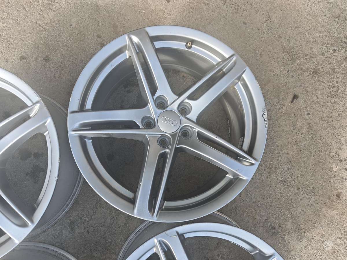 Audi A5, light alloy, R18