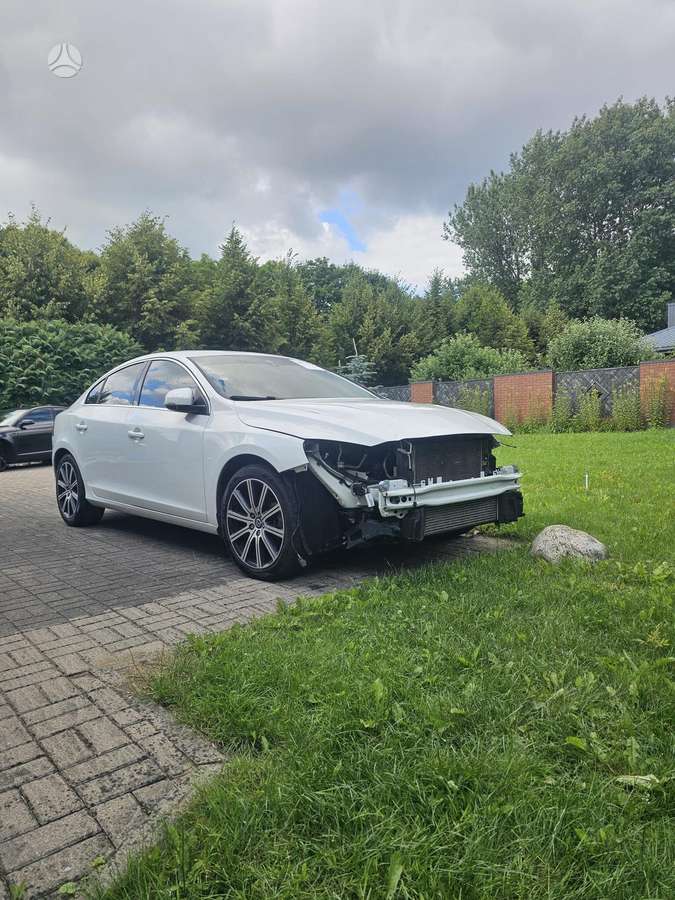Volvo S60, 2.5 l., Хэтчбек