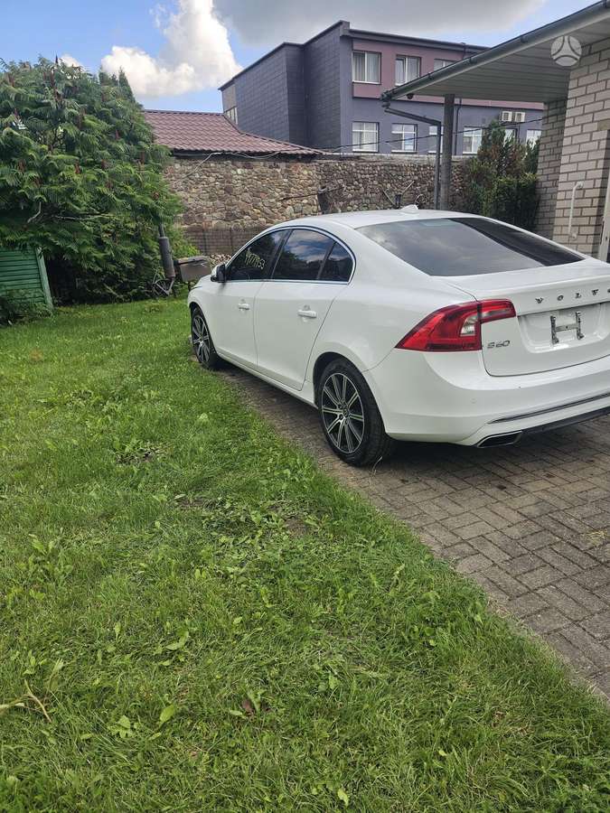 Volvo S60, 2.5 l., Хэтчбек