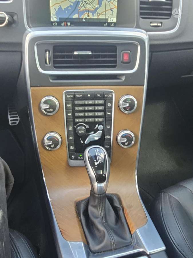 Volvo S60, 2.5 l., Хэтчбек