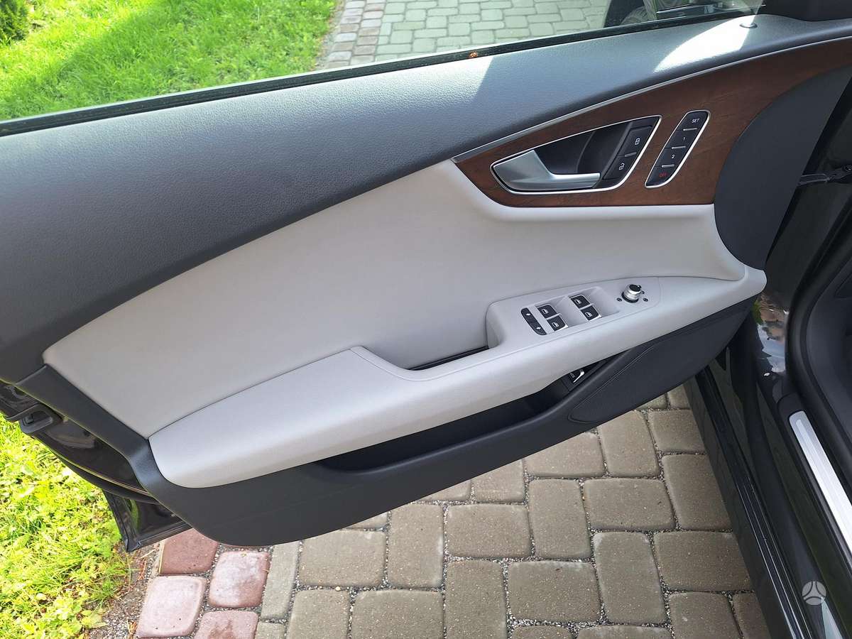 Audi A7, 3.0 l., Седан