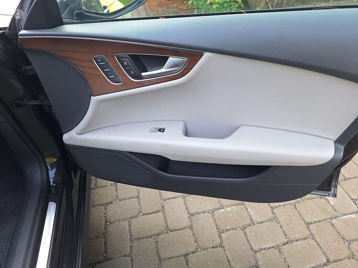 Audi A7, 3.0 l., Седан