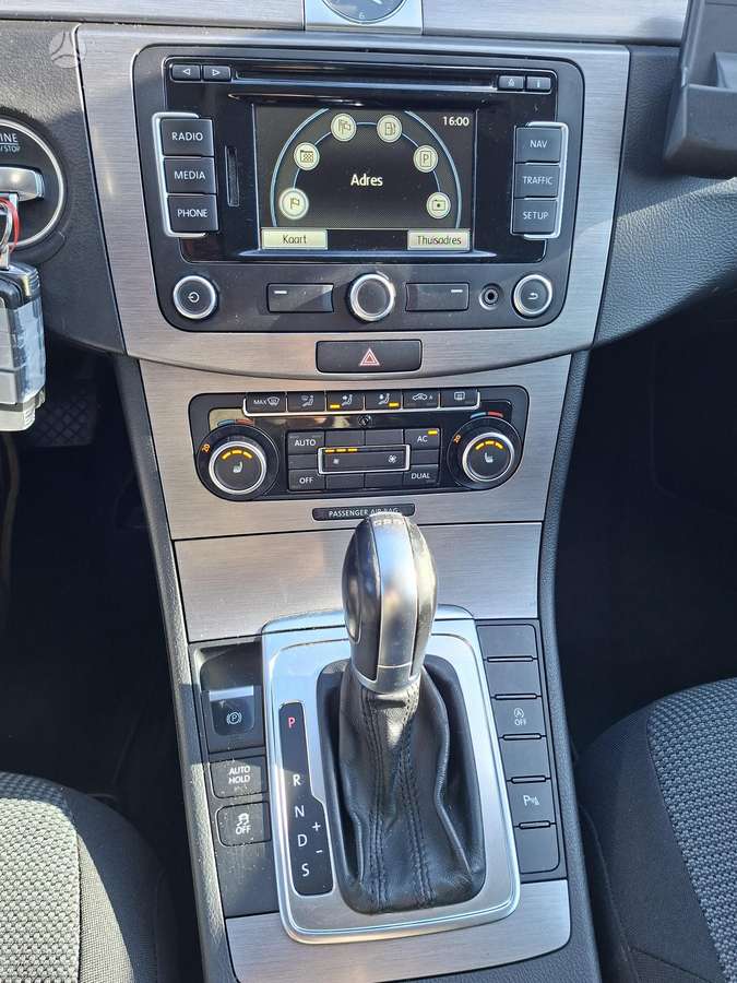 Volkswagen Passat, 1.4 l., Универсал