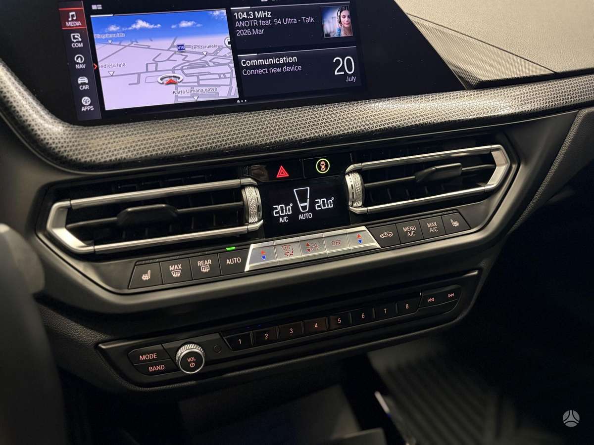 BMW 228, 2.0 l., Седан