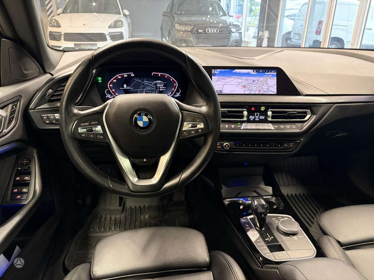 BMW 228, 2.0 l., Седан
