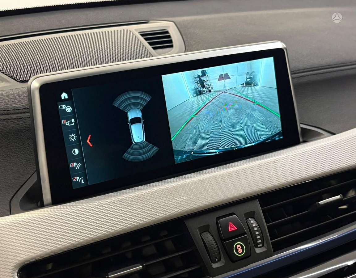 BMW X2, 1.5 l., off-road / crossover
