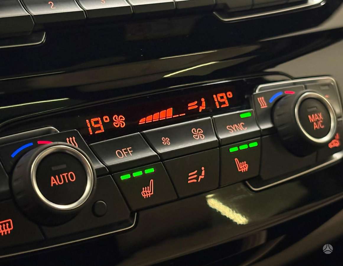 BMW X2, 1.5 l., off-road / crossover
