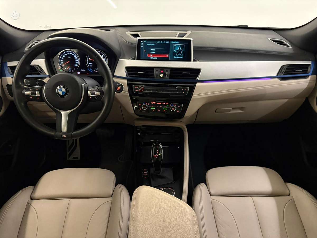 BMW X2, 1.5 l., off-road / crossover