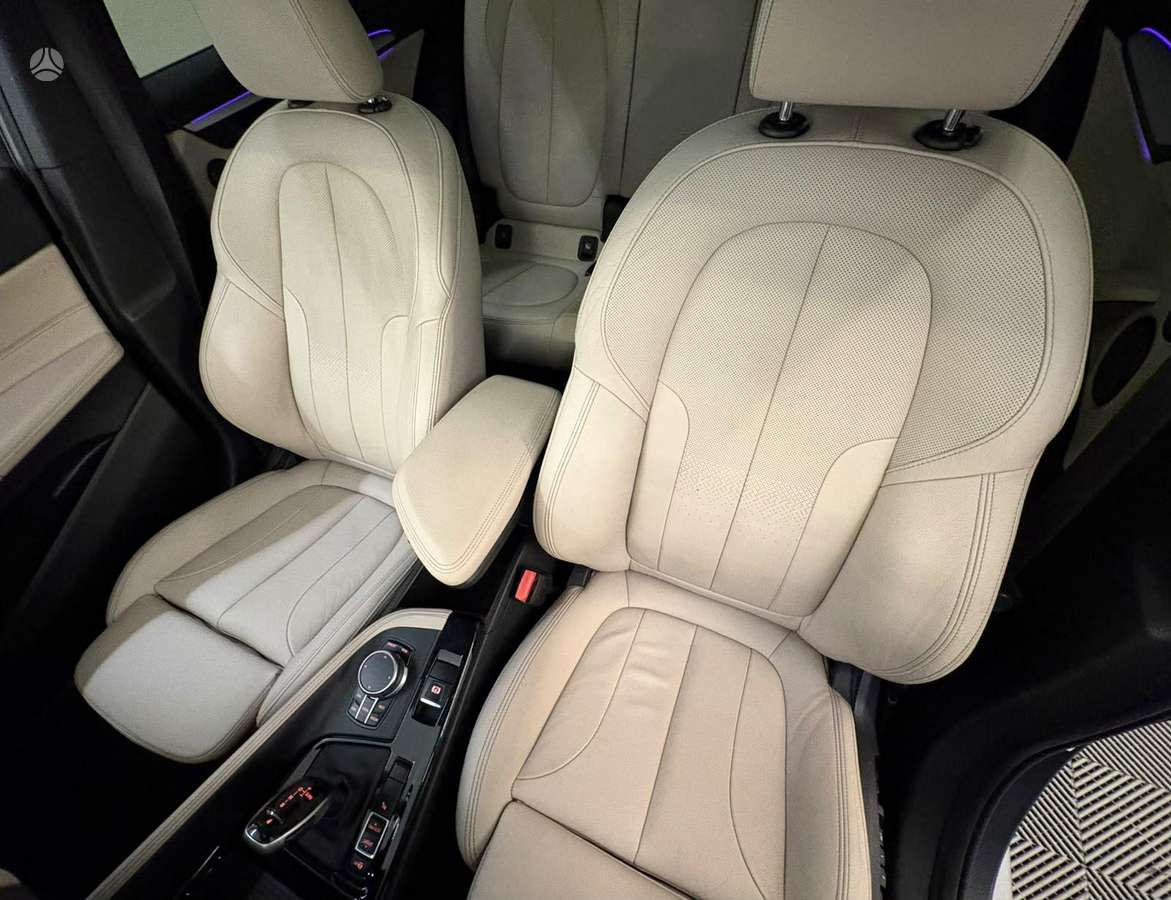 BMW X2, 1.5 l., off-road / crossover