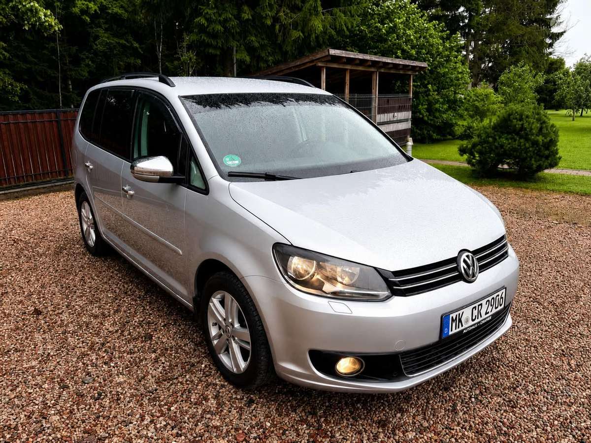 Volkswagen Touran - 2