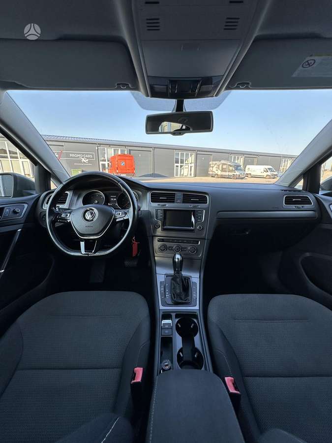 Volkswagen Golf - 7