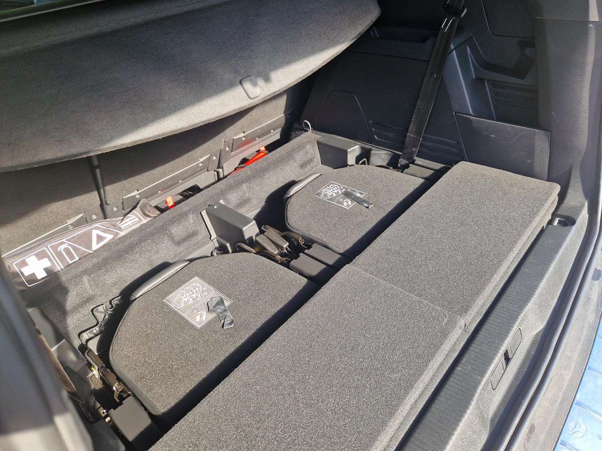 Peugeot 5008 - 10