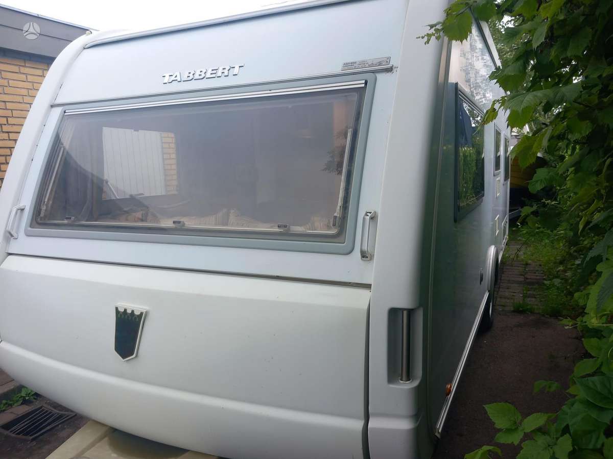 Knaus TABBERT, prikabinami nameliai