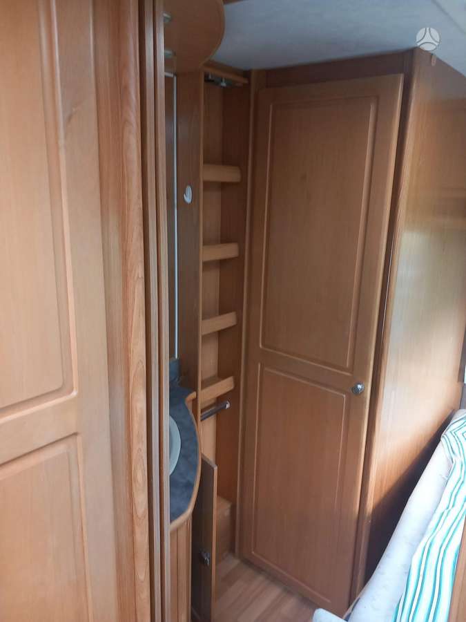 Knaus TABBERT, prikabinami nameliai