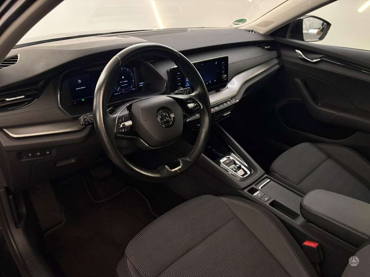 Škoda Octavia - 2