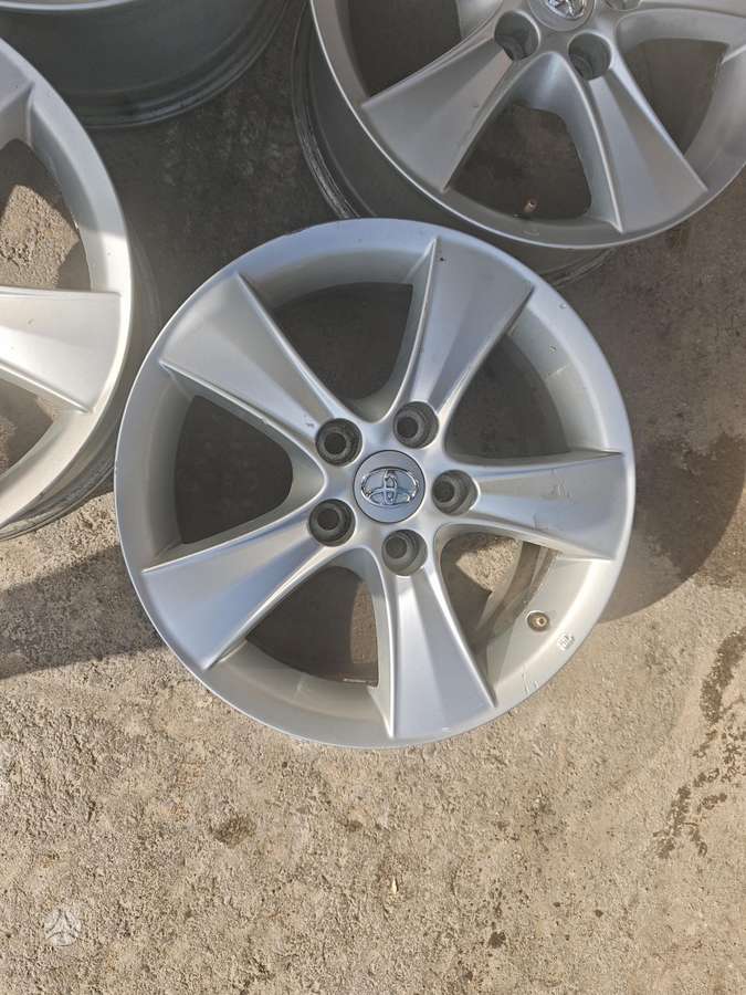 Toyota Corolla verso, легкосплавные , R16