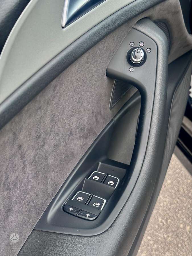 Audi A6, 3.0 l., universalas
