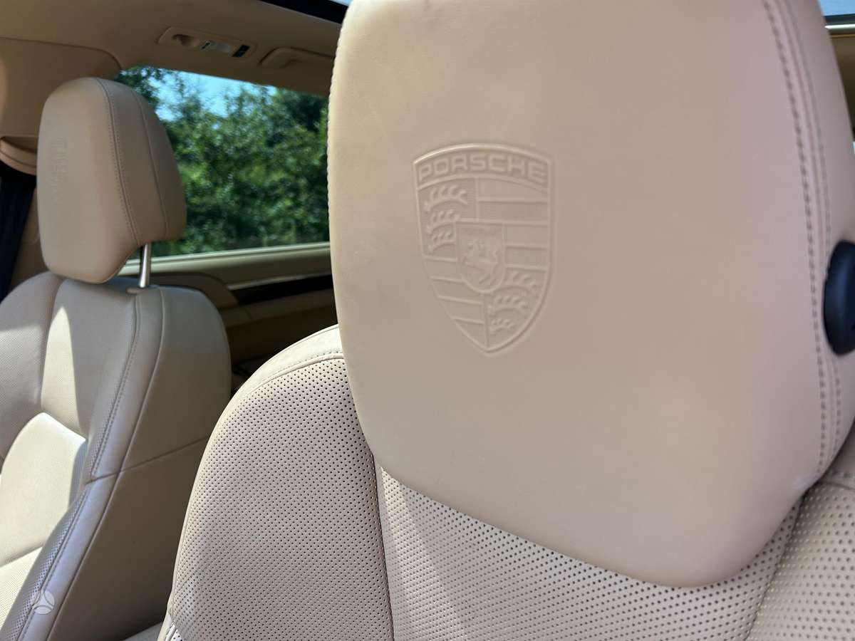 Porsche Cayenne for parts