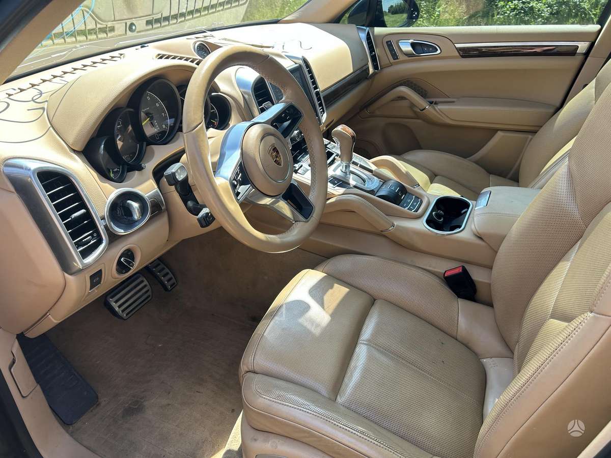 Porsche Cayenne по частям