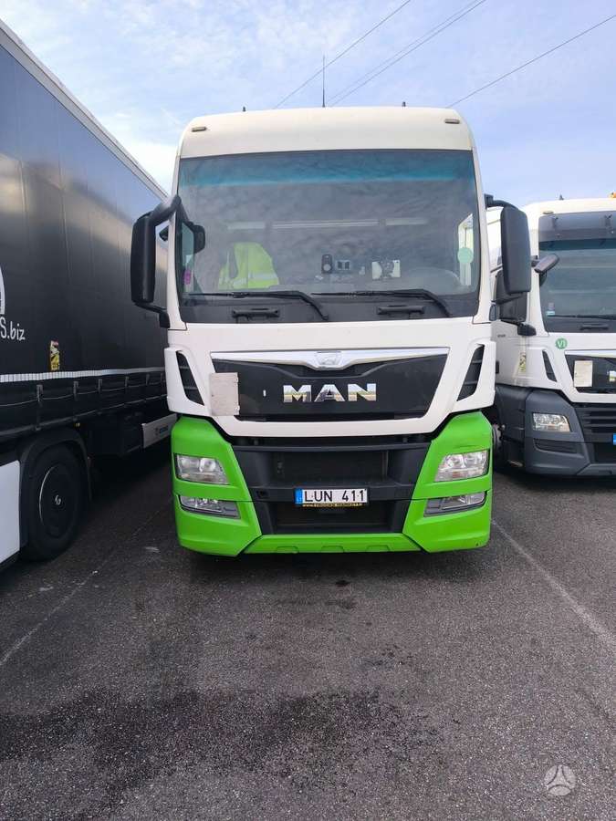 MAN TGX, 2 спальных места