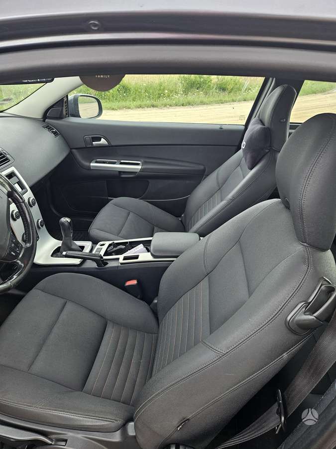 Volvo C30, 1.6 l., Хэтчбек