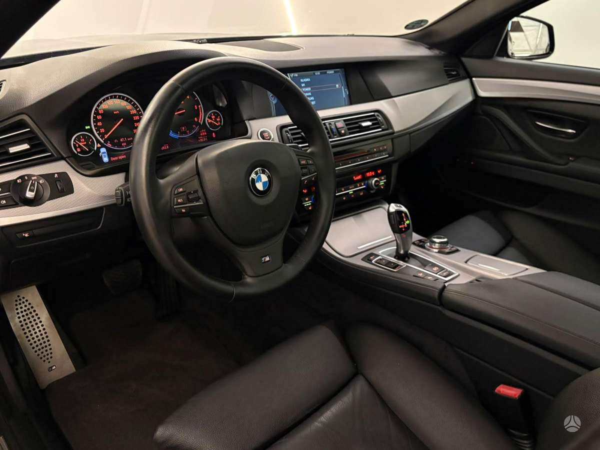 BMW 530, 3.0 l., wagon